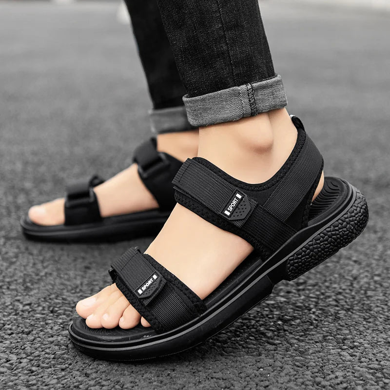 A Pair of Non-Slip Men's Sandals for Summer New Wear-Resistant Breathable Simple White-Soled Men's Business Beach Shoes