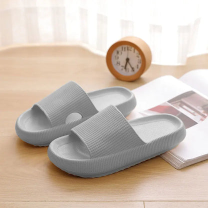 Bebealy Summer Home Thick-Soled Slippers For Women Breathable Non-slip Bathroom Women's Slippers Perfect For Indoor Relaxation