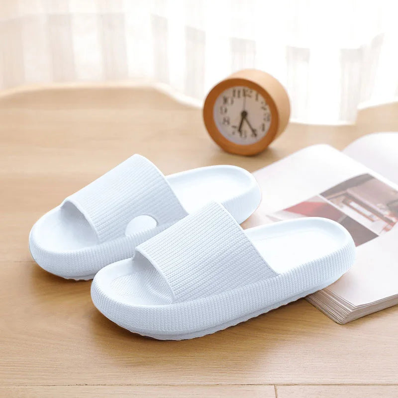 Bebealy Summer Home Thick-Soled Slippers For Women Breathable Non-slip Bathroom Women's Slippers Perfect For Indoor Relaxation