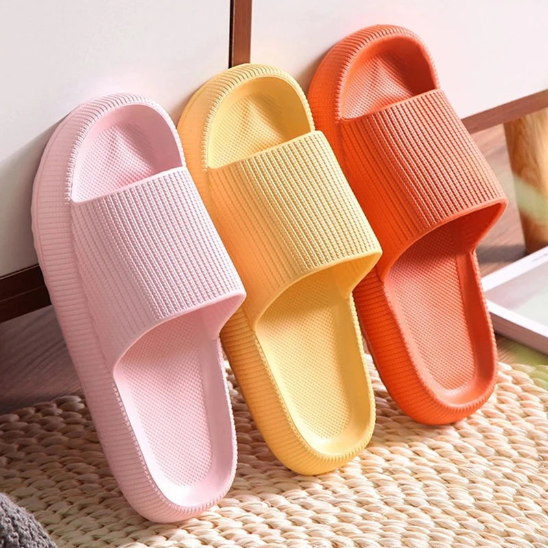 Bebealy Summer Home Thick-Soled Slippers For Women Breathable Non-slip Bathroom Women's Slippers Perfect For Indoor Relaxation