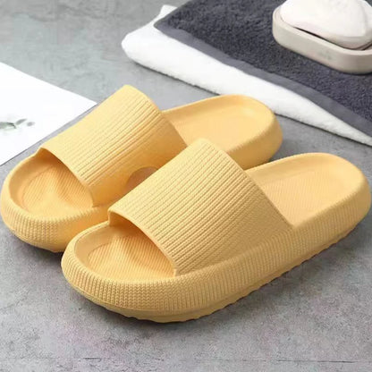 Bebealy Summer Home Thick-Soled Slippers For Women Breathable Non-slip Bathroom Women's Slippers Perfect For Indoor Relaxation
